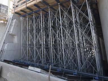 İnşaat endüstrisi ve inşaat endüstrisindeki beton işçiliği