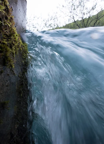 Rápido Una Sección Del Río Donde Velocidad Del Agua Turbulencia — Foto de Stock