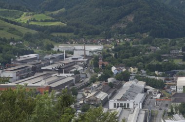 Toplu ürün üretimi için endüstriyel yapı ve endüstriyel mimari