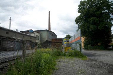 Toplu ürün üretimi için endüstriyel yapı ve endüstriyel mimari