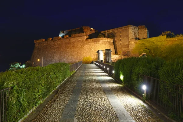 Forteresse Priamar Savone Nuit — Photo