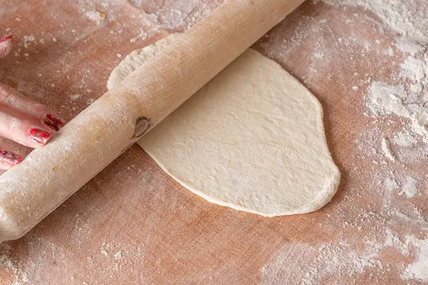 Teigzubereitung Auf Braunem Tischhintergrund Blick Von Oben — Stockfoto