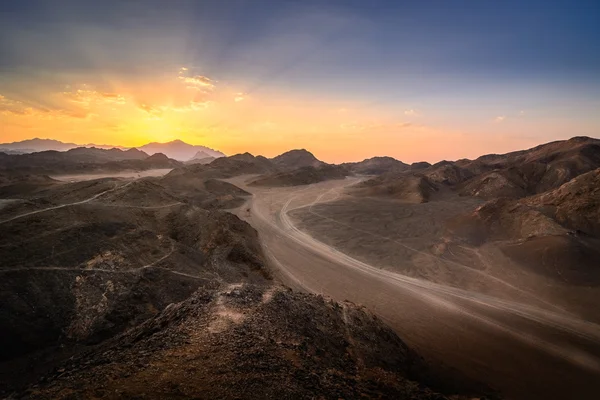 Pôr do sol no deserto — Fotografia de Stock