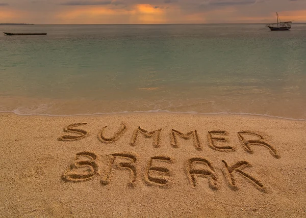 Verão quebrar palavras — Fotografia de Stock