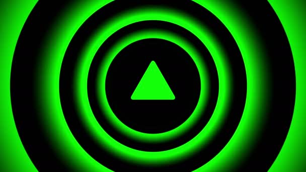 Rostoucí znaménko šipka uprostřed zelené rozmazané kruhy - vizuální iluze. — Stock video