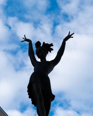 Moskova 'nın merkezinde yer alan Maya Plisetskaya Anıtı.