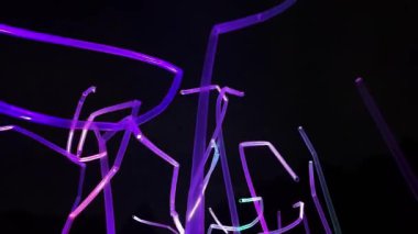 Osaka 'daki Takım Laboratuvarında Aydınlatılmış Ağaçlar. Yüksek kalite 4k görüntü