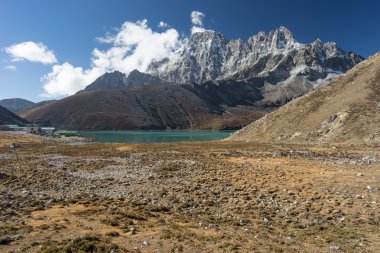 Gokyo Gölü ve Gokyo Köyü, Everest bölgesi