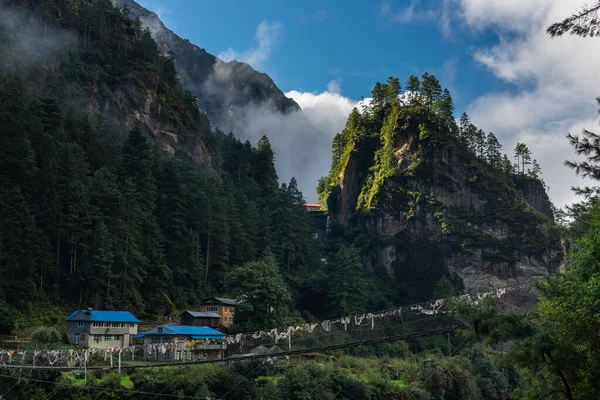 Most Wiszący Parku Narodowym Everest Himalaje Nepalu Azja — Zdjęcie stockowe