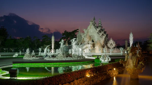 Wat Rong Khun (White temple) at twilight time — Stock Photo, Image