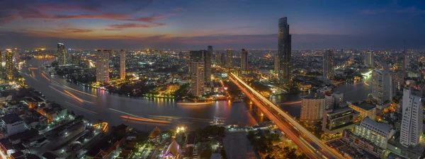 Chao Phraya Nehri'nin eğrisi