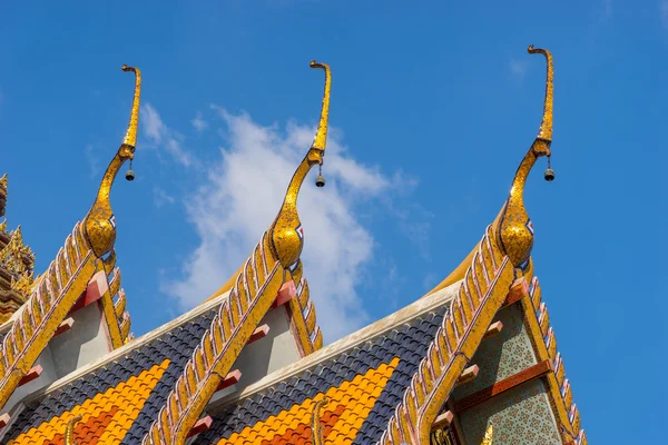 Thai temple roof top — Stock Photo, Image