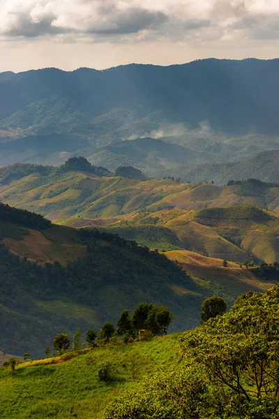 Capa de montaña — Foto de Stock