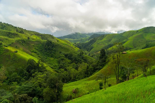 Nan montagne beau paysage — Photo