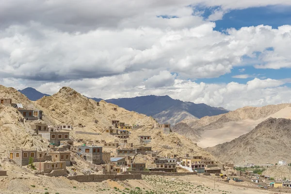 Geleneksel Tibet ev stili, Leh, Ladakh — Stok fotoğraf