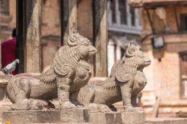 Patan dubar kare Garuda heykeli