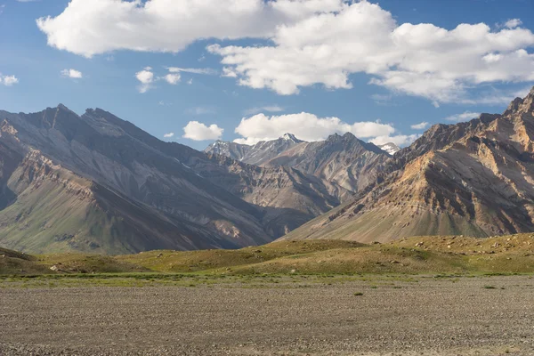 Valle de Zanskar paisaje de montaña —  Fotos de Stock