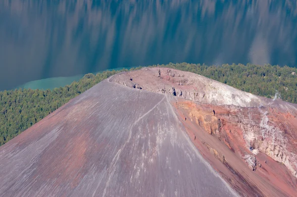 Baby Rinjani vulkaan krater — Stockfoto