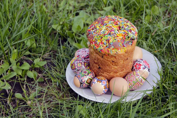 Bolo Páscoa Festivo Ovos — Fotografia de Stock
