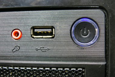 Bilgisayar sistemi ünitesinin açma ve kapama düğmesi