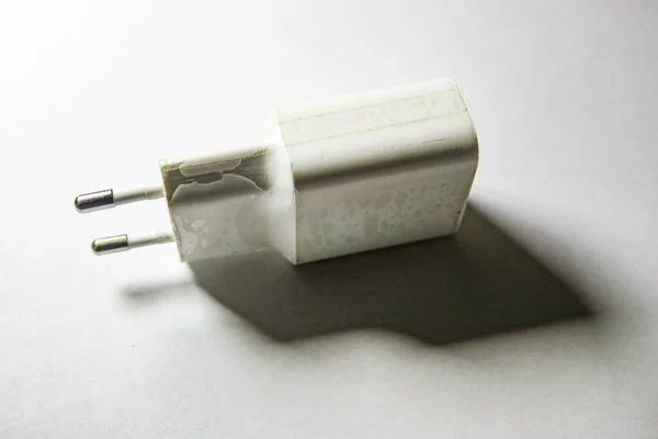 Der Adapter Aus Der Steckdose 220 Ist Kostenlos Auf Usb — Stockfoto