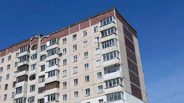 Stary Prefabrykowany Radziecki Budynek Mieszkalny — Zdjęcie stockowe