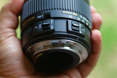 Plastik siyah zoom kamera lensi