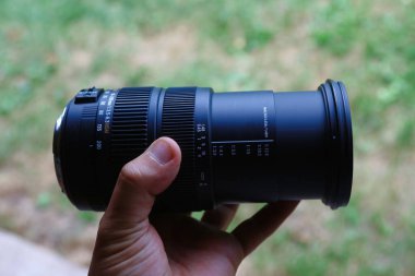 Plastik siyah zoom kamera lensi