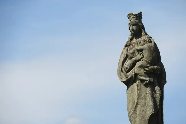 Scultura Pietra Sulla Tomba Cimitero Cristiano — Foto Stock