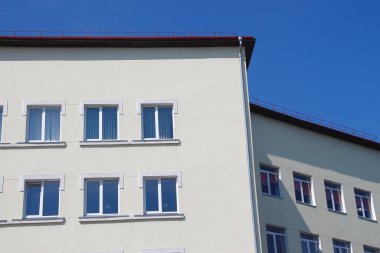 Konut çok katlı bina ve cephesi