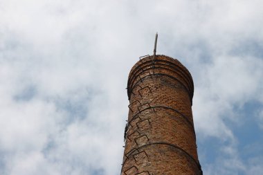 Eski kazan dairesi tuğladan yapılmıştır.