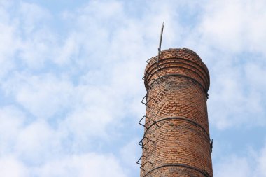 Eski kazan dairesi tuğladan yapılmıştır.