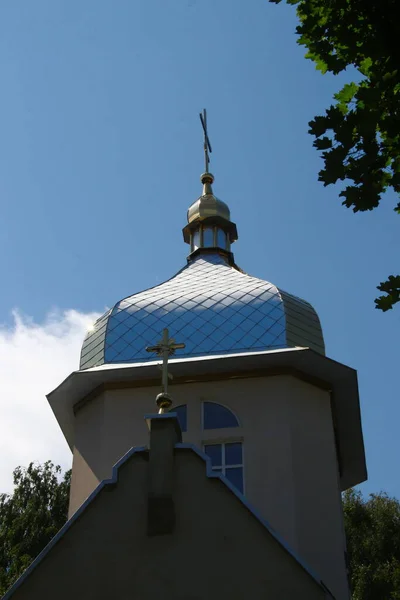 Atap Gedung Gereja Ukraina Ternopil — Stok Foto