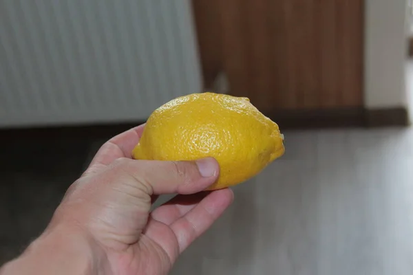 Желтый Лимон Кухне Августе — стоковое фото