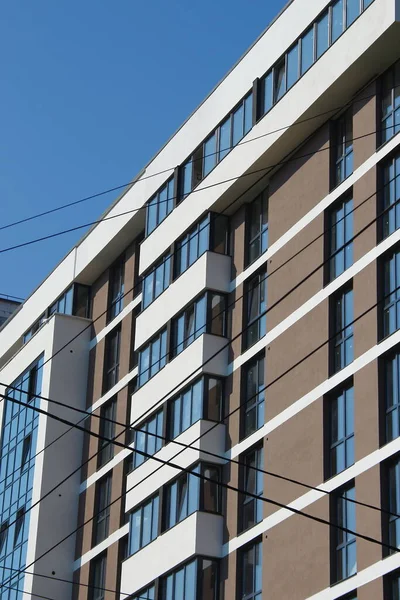 Nieuw Woongebouw Met Meerdere Verdiepingen — Stockfoto