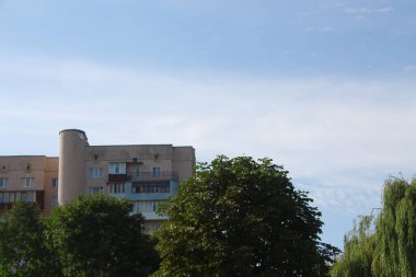 Ternopil, Ukrayna 'da çok katlı bir bina.