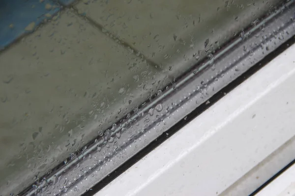 Wasser Tropft Nach Dem Regen Aufs Fenster — Stockfoto