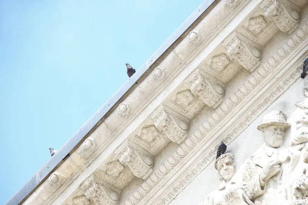 Ternopil 'deki Taras Shevchenko Tiyatrosu' nun eski binası.