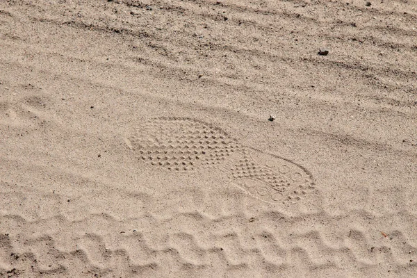 Fußabdrücke Auf Dem Gelben Sand Strand — Stockfoto