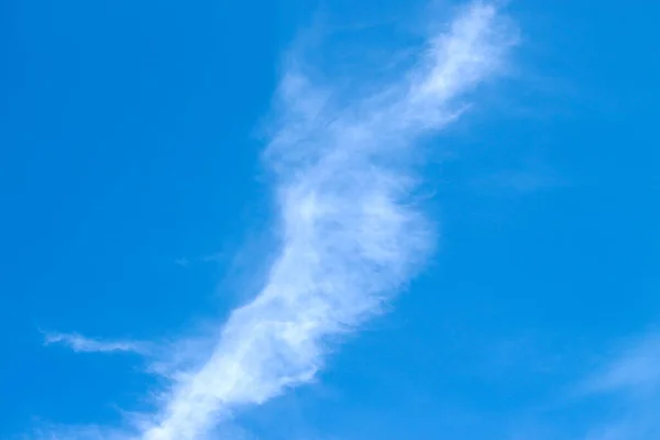 Céu Azul Nuvens Brancas Outono Agosto — Fotografia de Stock