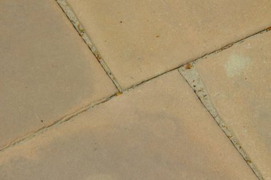 Şehrin kaldırımındaki asfalt dokusu.