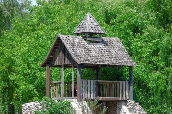 Maison Bois Dans Parc Bord Rivière — Photo