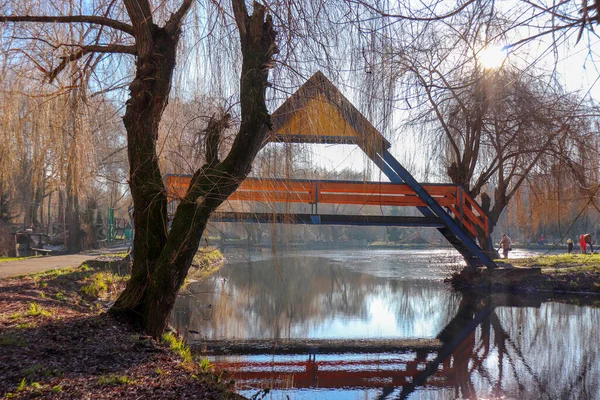 Holzbrücke Über Das Wasser Park — Stockfoto