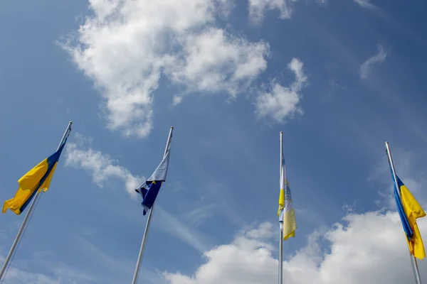 Flaga Ukrainy Unii Europejskiej Zawodach Sportowych Tarnopol Ukraina — Zdjęcie stockowe