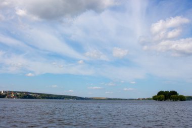 Avrupa 'daki en büyük yapay durum ve yerleşim alanının panoraması. Ternopil, Ukrayna