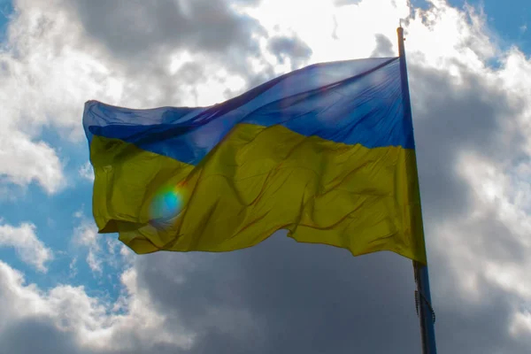 Жовтий Синій Прапор України Тлі Неба — стокове фото