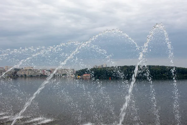 Реактивные Струи Воды Фонтане Пруду Тернополь Украина — стоковое фото