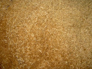 Atölyedeki küçük sarı odun parçaları.