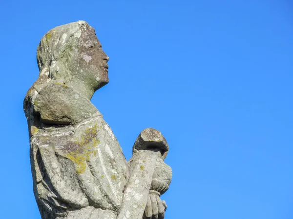 Monument Pierre Une Femme Avec Bol Dans Les Mains Sur — Photo