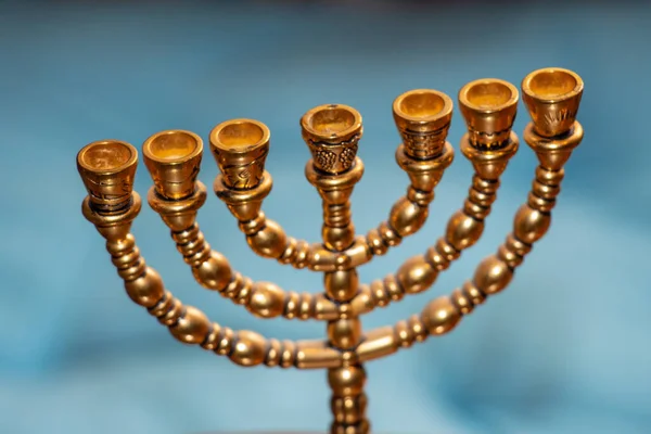 Schöner Jüdischer Ritualleuchter Mit Sieben Leuchtern Und Vergoldung — Stockfoto